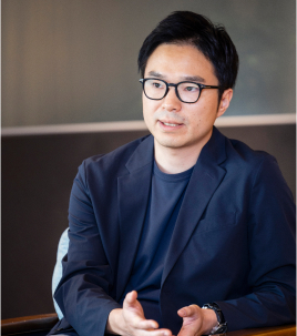 中村 亮介氏