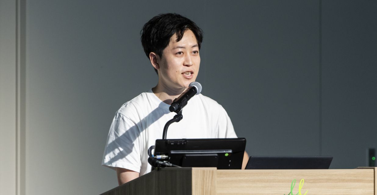 最終審査会登壇時の鈴木祐太氏
