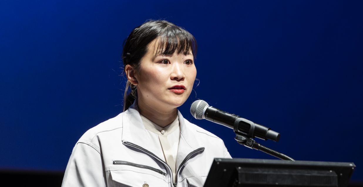 決勝大会登壇時の牛垣氏