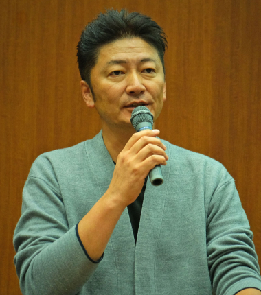 野崎 創氏