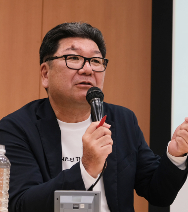 横田 浩一氏