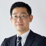 鷲見 英利氏の顔写真