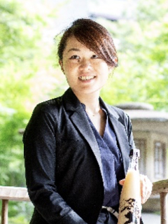 矢内 加奈 氏