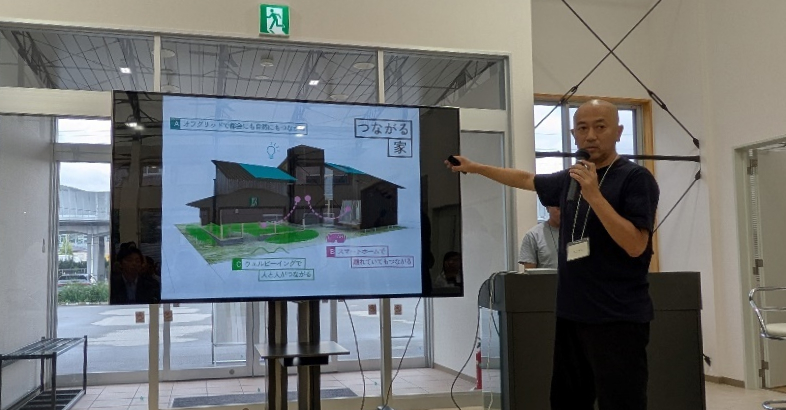 ATVK入居企業は京都の大学と産学連携も容易に。右は京都工芸繊維大学の魚谷教授