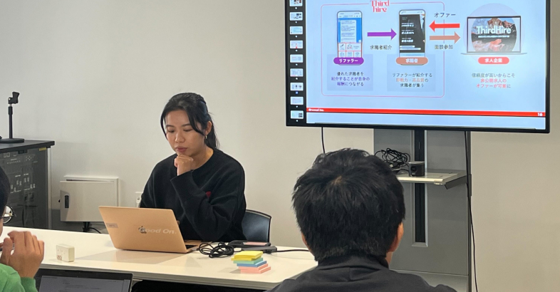 清華大学の大学院生である高橋氏はアリババでマーケティングを担当していた経歴もある