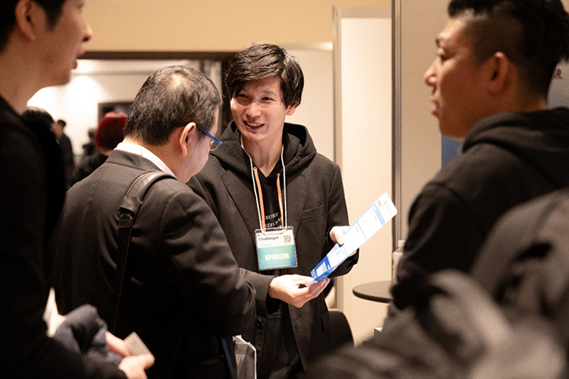 wevnalのブースでは数多くの大企業やスタートアップの幹部らが説明を聞きに訪れた