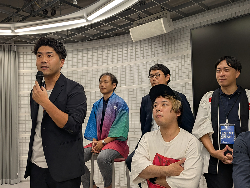 （左）仙台市経済局イノベーション推進部 馬場章禎氏