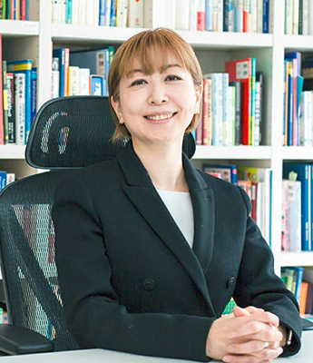 羽織 愛 氏