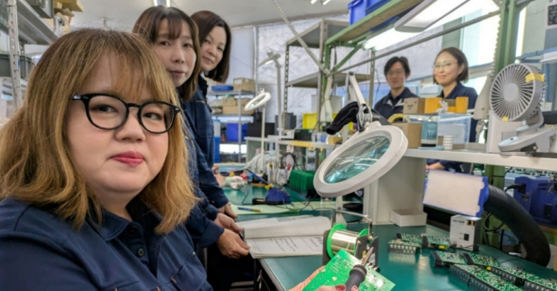樋口電子ではパートの女性社員が熟練技能を身につけている
