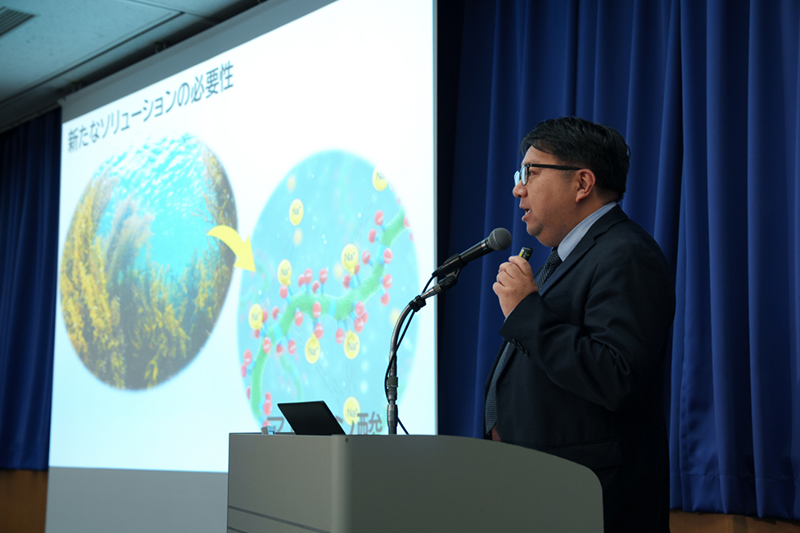 トイメディカルの竹下社長は海藻に含まれるアルギン酸で減塩食事を実現する技術で世界市場に挑もうとしている