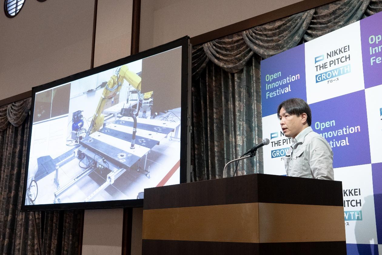 川畑氏は日本の製造業の競争力強化には最終組立工程の自動化による国内への生産回帰が必要だとしている