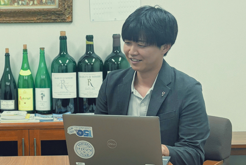 桒原 椋 氏
