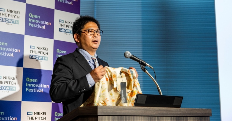 櫻井氏は資産価値のある日本の着物をアロハシャツとして再生、インバウンド客にも人気の商品にした