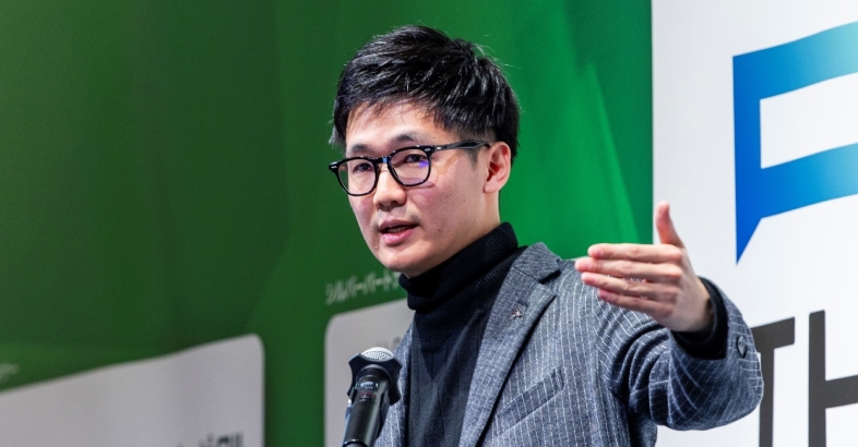 浦井氏は外資系コンサルに勤務し、そのスキルを生かし、日本の地方創生のモデル作りに取り組む