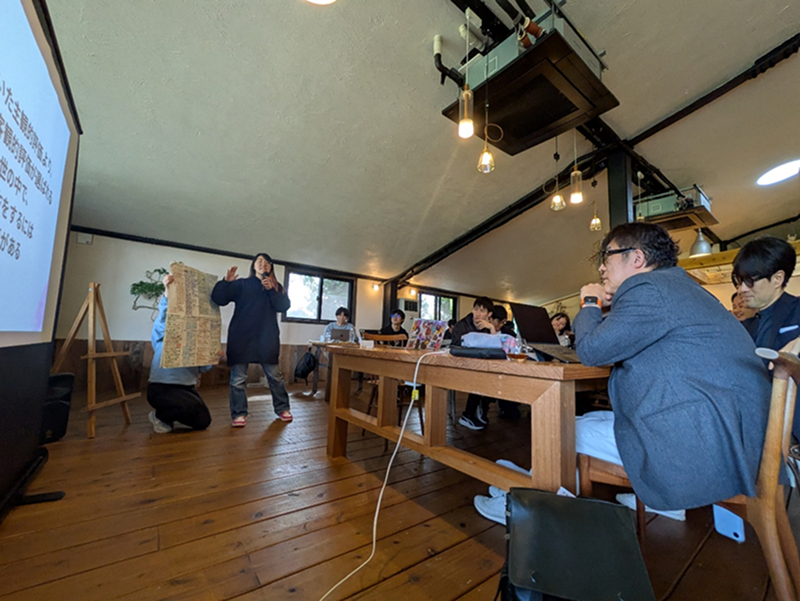 多田氏は徹夜で自分の取り組みたいテーマを考えて、模造紙に書き留めて説明した