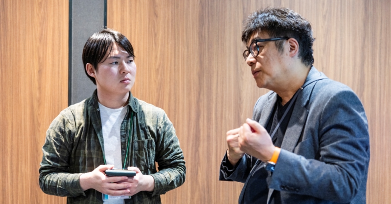 レオスの藤野社長は竹内氏に対して「アトピー性皮膚炎の子供たちを救うというのは社会的に意義のあるテーマだ。幅広い視点でビジネスに取り組んでほしい」とアドバイスした