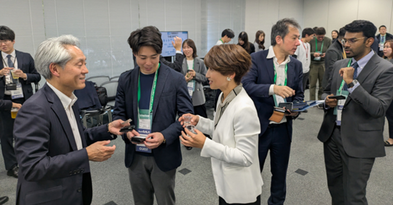 特別セッション終了後には多くの参加者が交流会に参加した